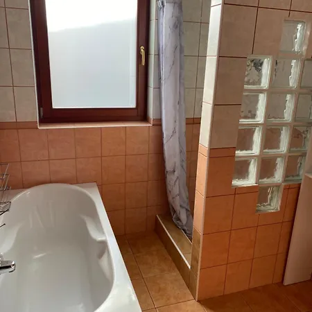 Ada Vendeghaz 3* Osku